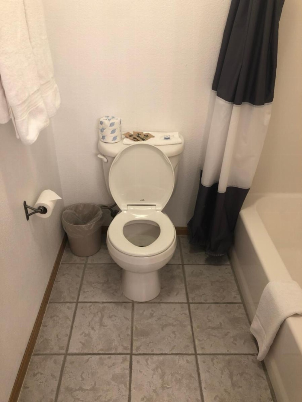 Room image 5